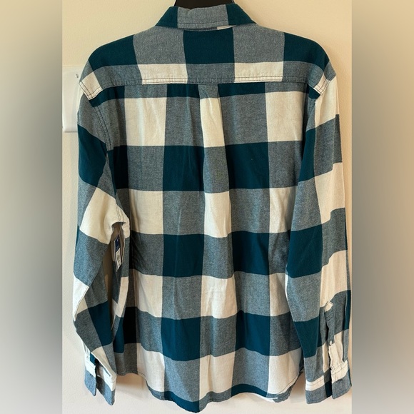 Arizona Men’s Blue Coral Plaid Button Down Flannel Shirt NWT Size Medium - Picture 7 of 8